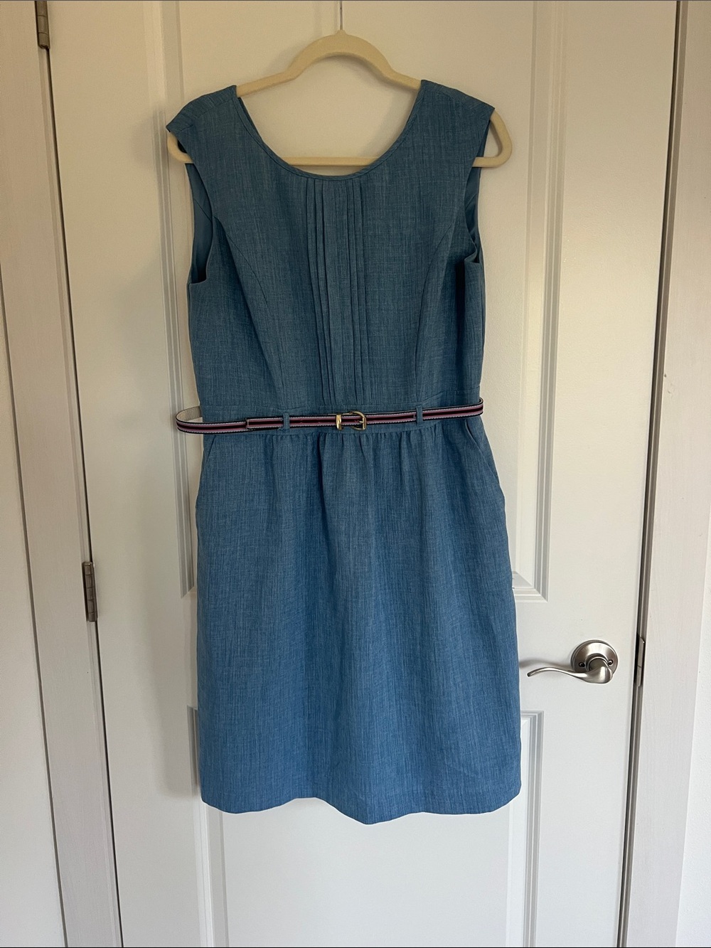 Classic Sleeveless Blue Denim Dress with Belt and Pockets